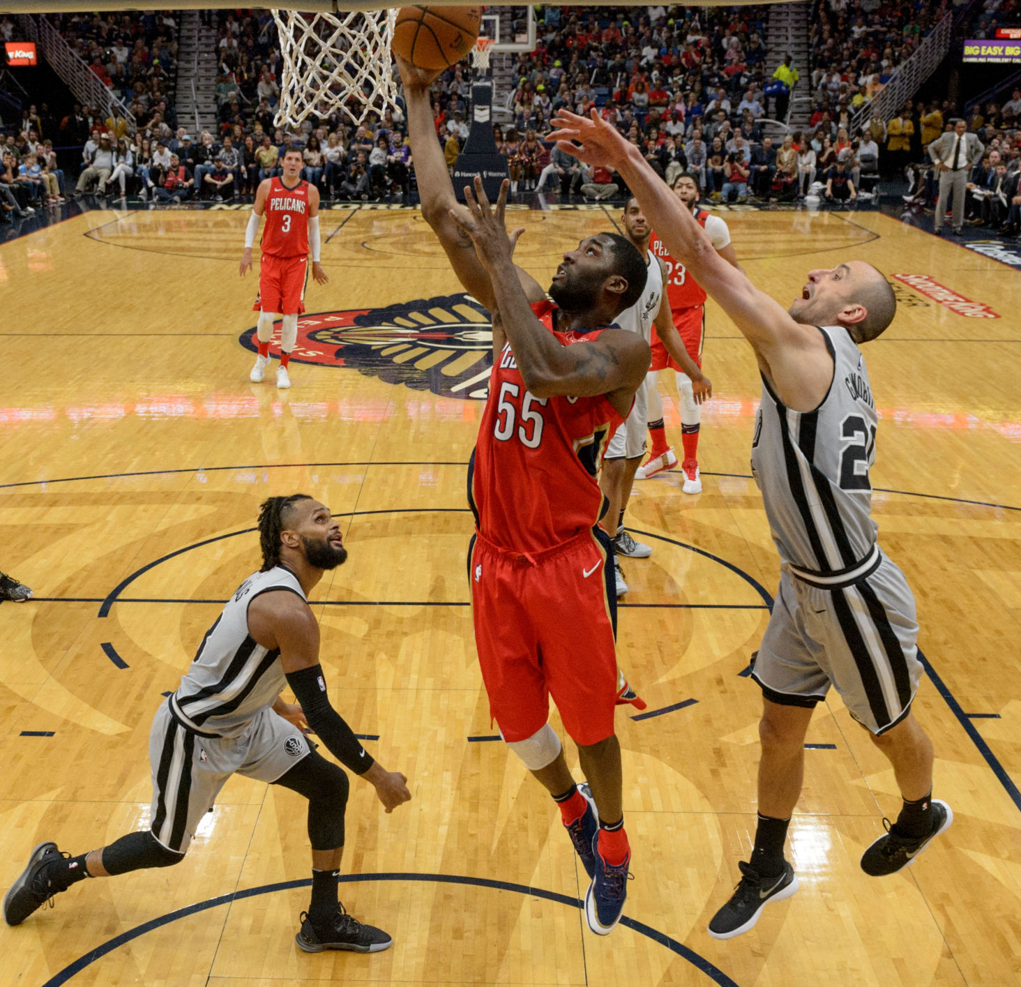 no.pelicansspurs.041218.005